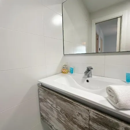 Santa Lucia 2 Bedrooms Apartment *